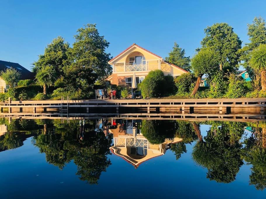 Villa Sudersee Workum Exterior photo